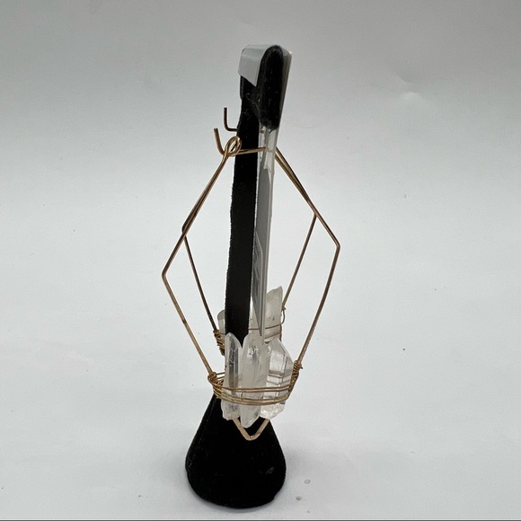 NWT Francesca’s Quartz Goldtone Hoop Earrings - Picture 3 of 4